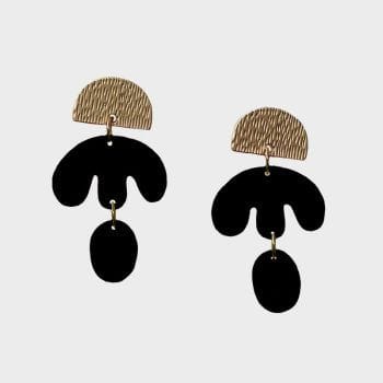Pendientes negro y dorado