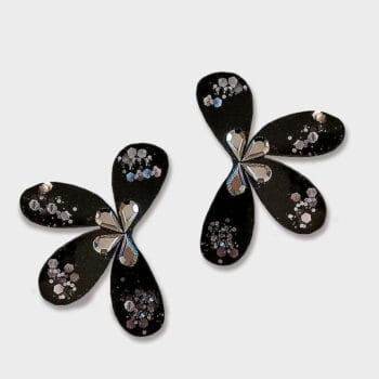 Maxi pendientes negros