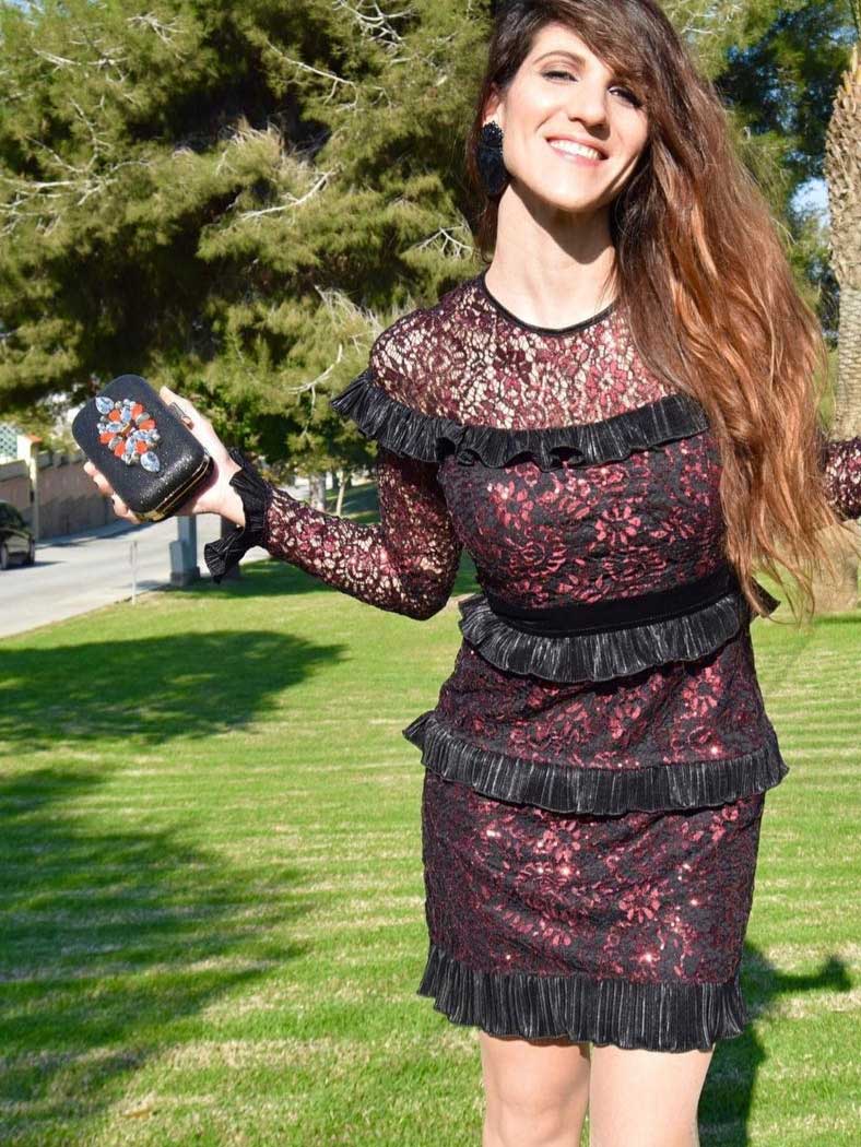 clienta-bolso-joya-look-invitada-lara-garabatea-5